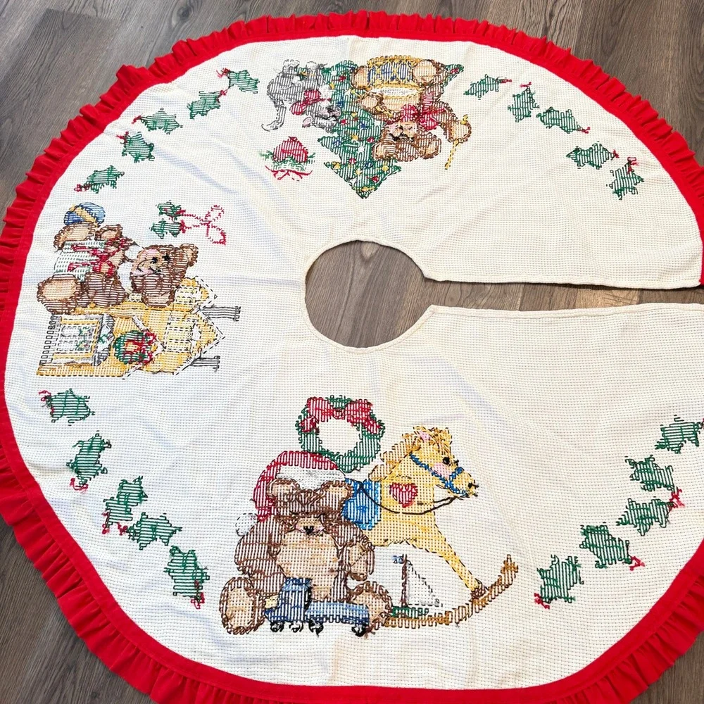 Vintage Handmade Cross Stitch Christmas Tree Skirt Teddy Bears Toys Red Ruffle